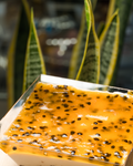 Mousse de Yoghurt con Salsa de Maracuyá sin azúcar